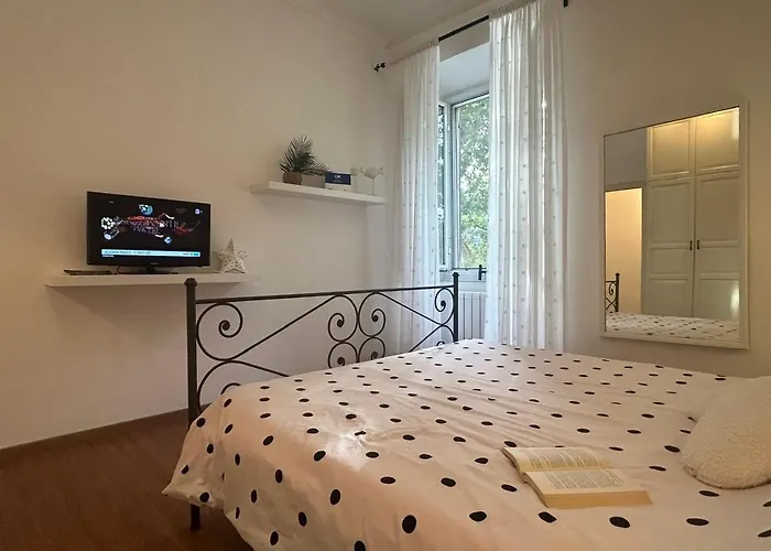 River House By World Apartment